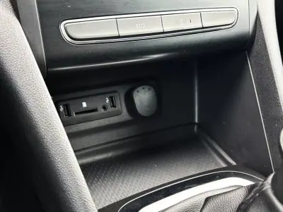 Renault Mégane Sport Tourer 2017 - 13990 EUR, 115000 km - AUTO.MOTO.pt - 115000km - foto 34 de 43