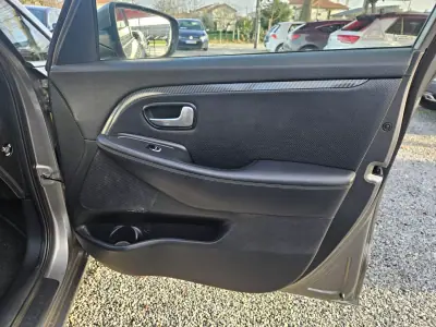 Kia Carens 2018 - 17500 EUR, 138200 km - AUTO.MOTO.pt - 138200km - foto 40 de 63