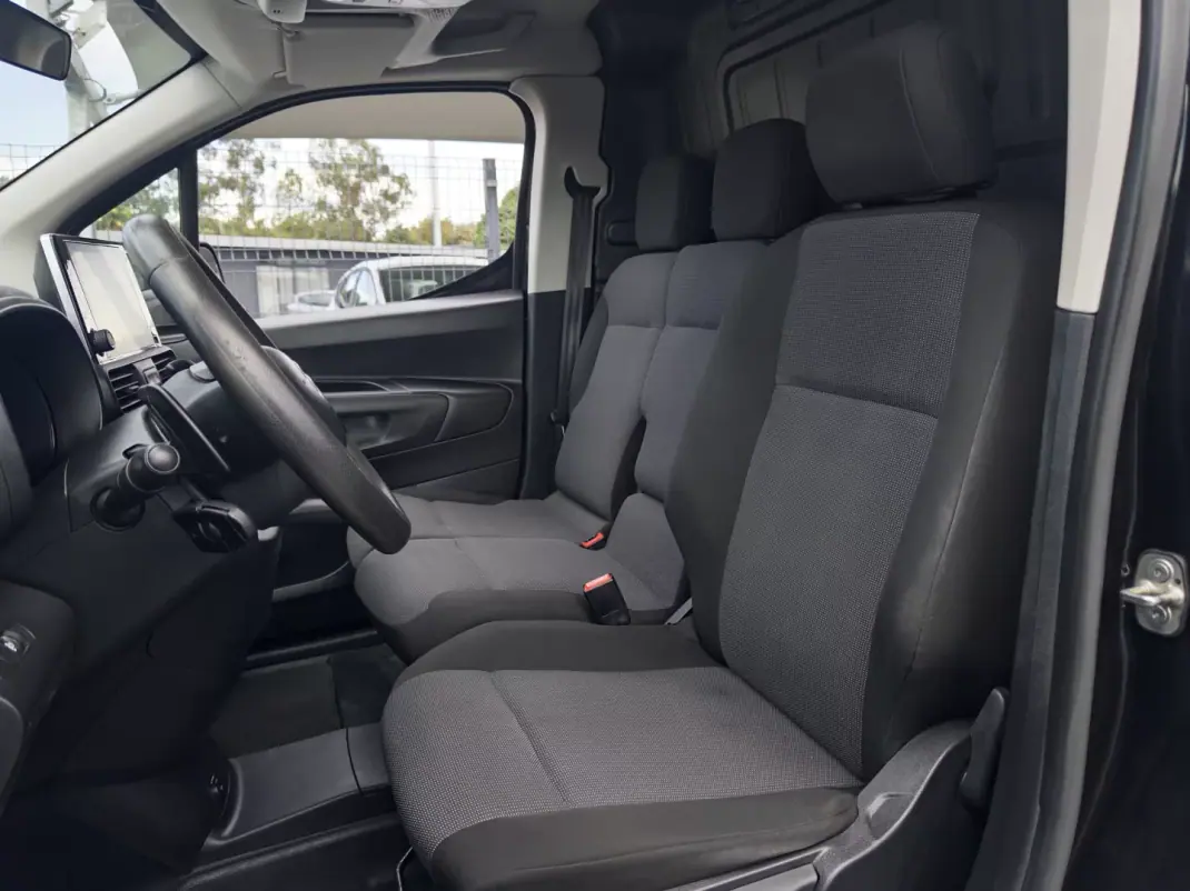 Citroën Berlingo 2020 - 14990 EUR, 148000 km - 148000km - foto 16 de 33