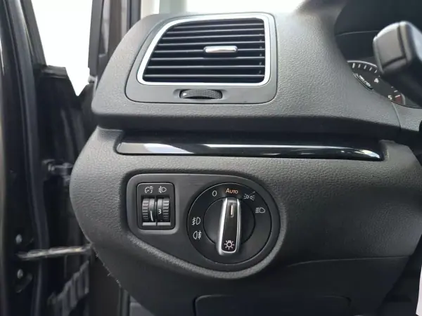 Volkswagen Sharan 2019 - 29700 EUR, 115600 km - AUTO.MOTO.pt - 115600km - foto 51 de 52