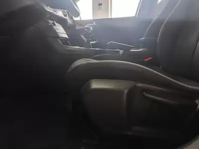 Peugeot 308 2014 - 9350 EUR, 207000 km - AUTO.MOTO.pt - 207000km - foto 22 de 34