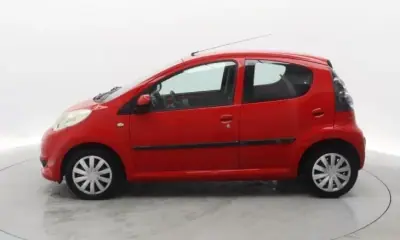 Citroën C1 2009 - 6990 EUR, 123800 km - AUTO.MOTO.pt - 123800km - foto 2 de 12