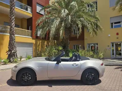 Mazda MX-5 2022 - 31480 EUR, 2900 km - AUTO.MOTO.pt - 2900km - foto 3 de 19