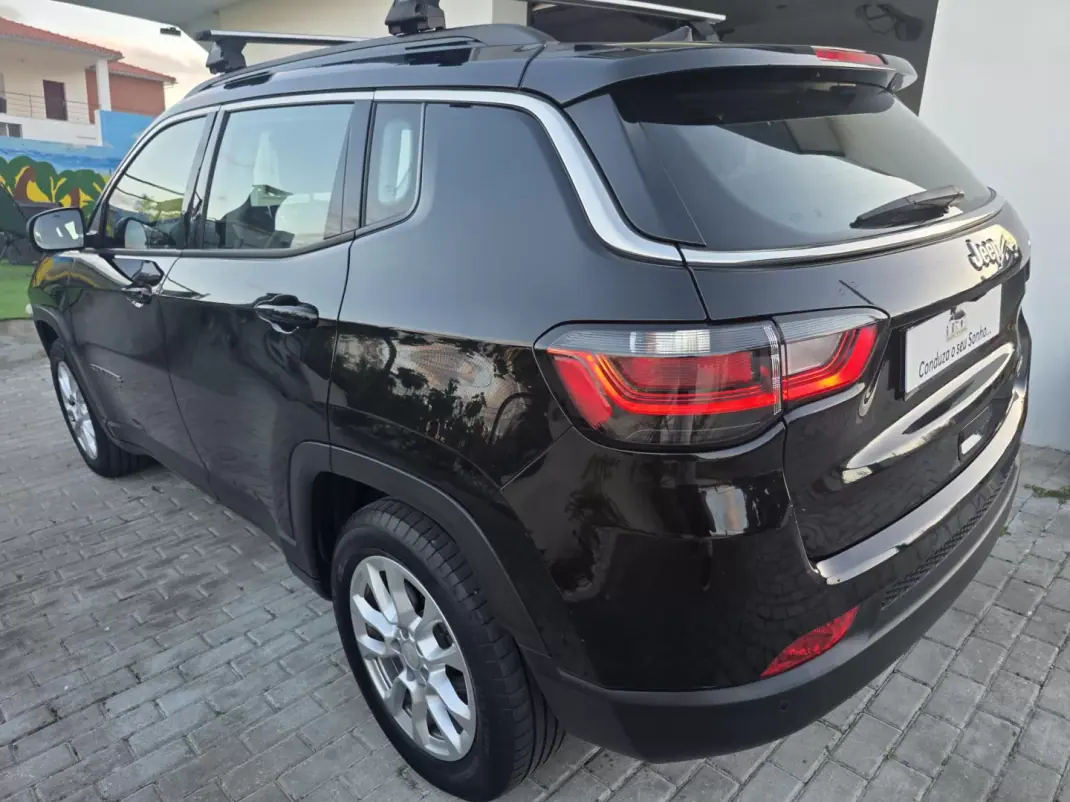 Jeep Compass 2021 - 20900 EUR, 142000 km - AUTO.MOTO.pt - 142000km - foto 50 de 65