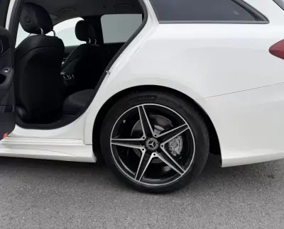 Mercedes-Benz C 220 2017 - 27900 EUR, 81867 km - AUTO.MOTO.pt - 81867km - foto 16 de 29