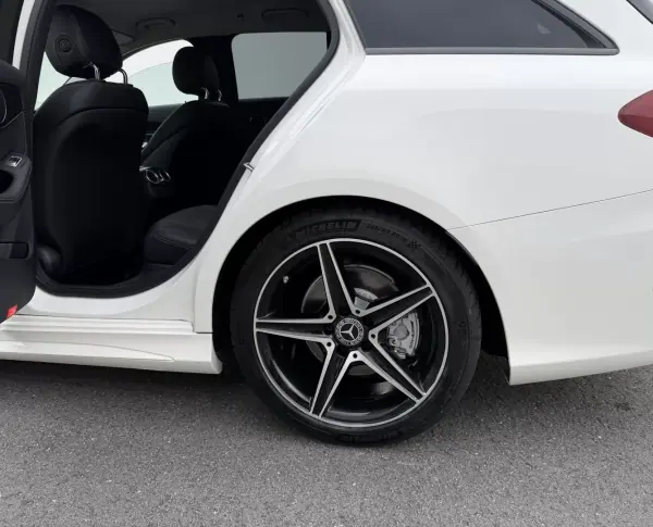 Mercedes-Benz C 220 2017 - 27900 EUR, 81867 km - AUTO.MOTO.pt - 81867km - foto 16 de 29
