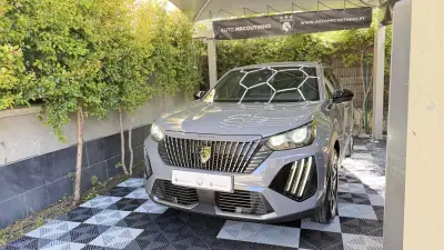 Peugeot e-2008 2025 - 25900 EUR, 13646 km - AUTO.MOTO.pt - 13646km - foto 2 de 22