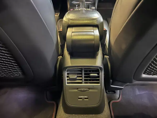 Audi S3 Limousine 2018 - 35990 EUR, 114000 km - AUTO.MOTO.pt - 114000km - foto 34 de 48