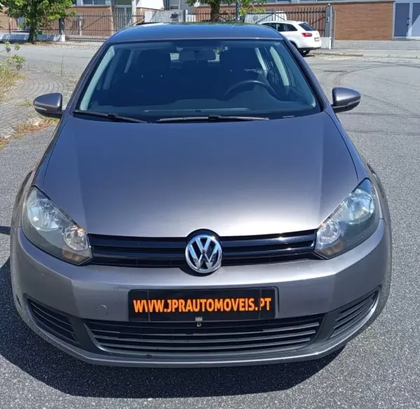 Volkswagen Golf 2010 - 8490 EUR, 178000 km - AUTO.MOTO.pt - 178000km - foto 2 de 18