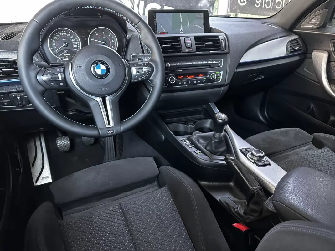 BMW 120 2013 - 18500 EUR, 225000 km - AUTO.MOTO.pt - 225000km - foto 31 de 39
