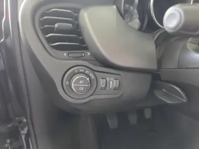 Fiat 500X 2018 - 11800 EUR, 126000 km - AUTO.MOTO.pt - 126000km - foto 15 de 19