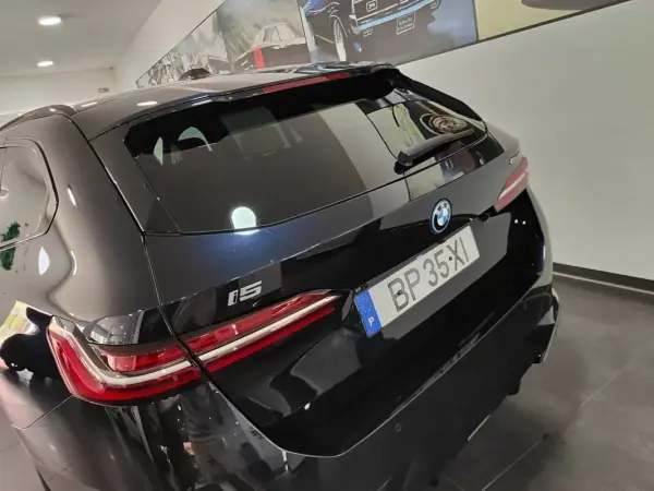 BMW i5 2024 - 53990 EUR, 29000 km - AUTO.MOTO.pt - 29000km - foto 23 de 58