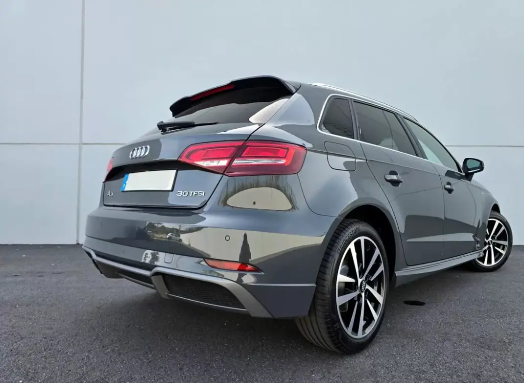Audi A3 Sportback 2019 - 17500 EUR, 81000 km - AUTO.MOTO.pt - 81000km - foto 10 de 33