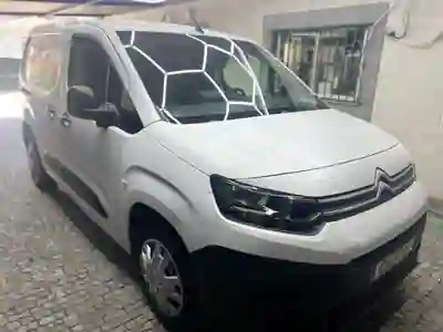 Citroën Berlingo 1.5 Bluehdi M 102cv 2020 - 11900 EUR, 155500 km - AUTO.MOTO.pt - 155500km - foto 2 de 15