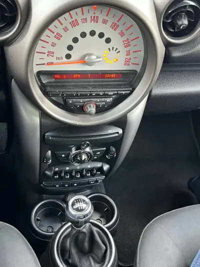 MINI Countryman 2011 - 9999 EUR, 208121 km - AUTO.MOTO.pt - 208121km - foto 20 de 21