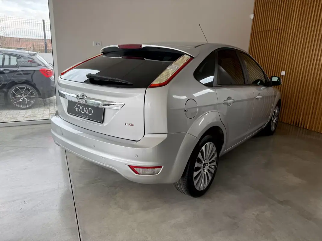 Ford Focus 2008 - 6250 EUR, 241000 km - AUTO.MOTO.pt - 241000km - foto 11 de 60