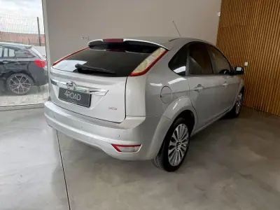 Ford Focus 2008 - 6250 EUR, 241000 km - AUTO.MOTO.pt - 241000km - foto 11 de 60