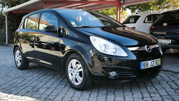 Opel Corsa 2010 — foto 3 de 6