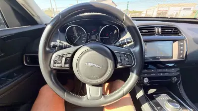 Jaguar XE 2016 - 15500 EUR, 206953 km - 206953km - foto 14 de 17