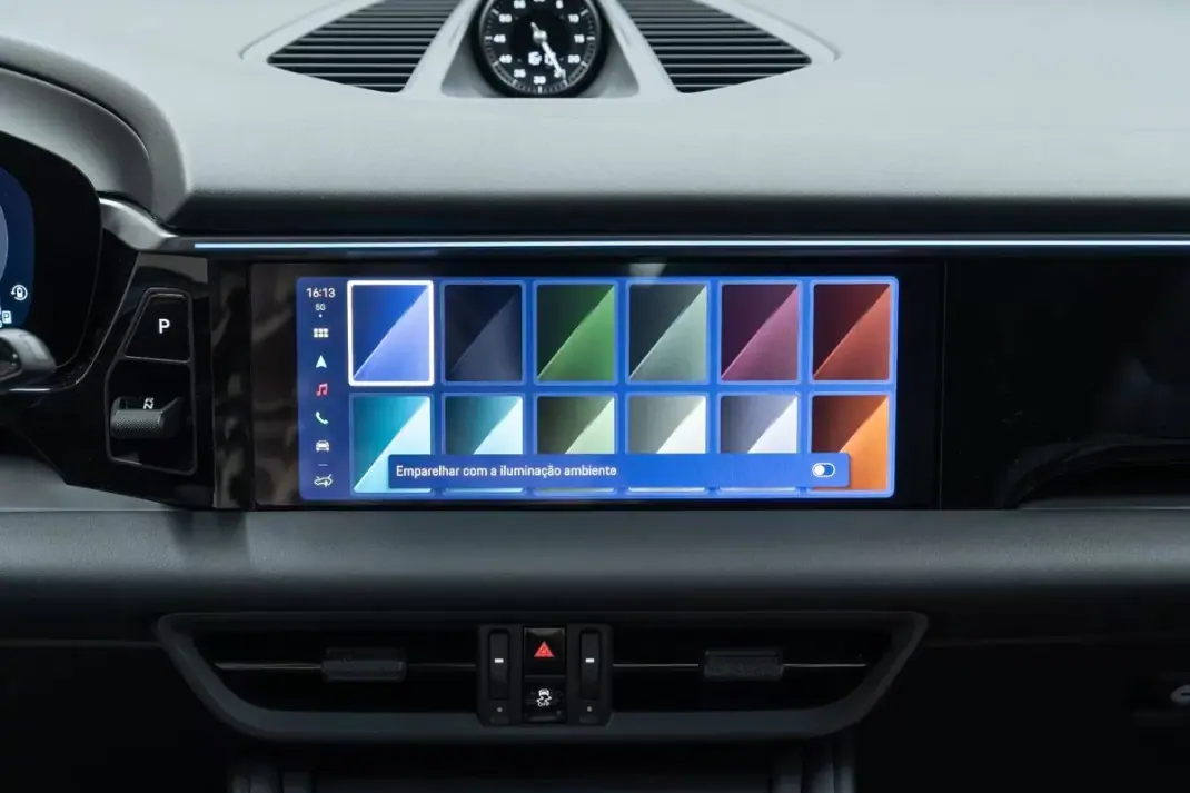 Porsche Macan 2025 - 89950 EUR, 8000 km - AUTO.MOTO.pt - 8000km - foto 45 de 57