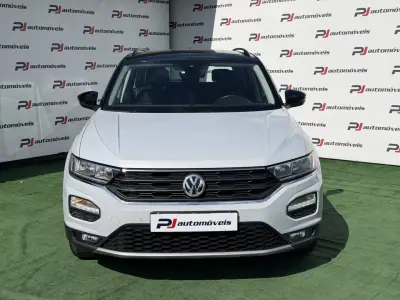 Volkswagen T-Roc 2018 - 16990 EUR, 108000 km - AUTO.MOTO.pt - 108000km - foto 3 de 11