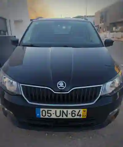Skoda Fabia Break 2018 - 9990 EUR, 82200 km - AUTO.MOTO.pt - 82200km - foto 2 de 8