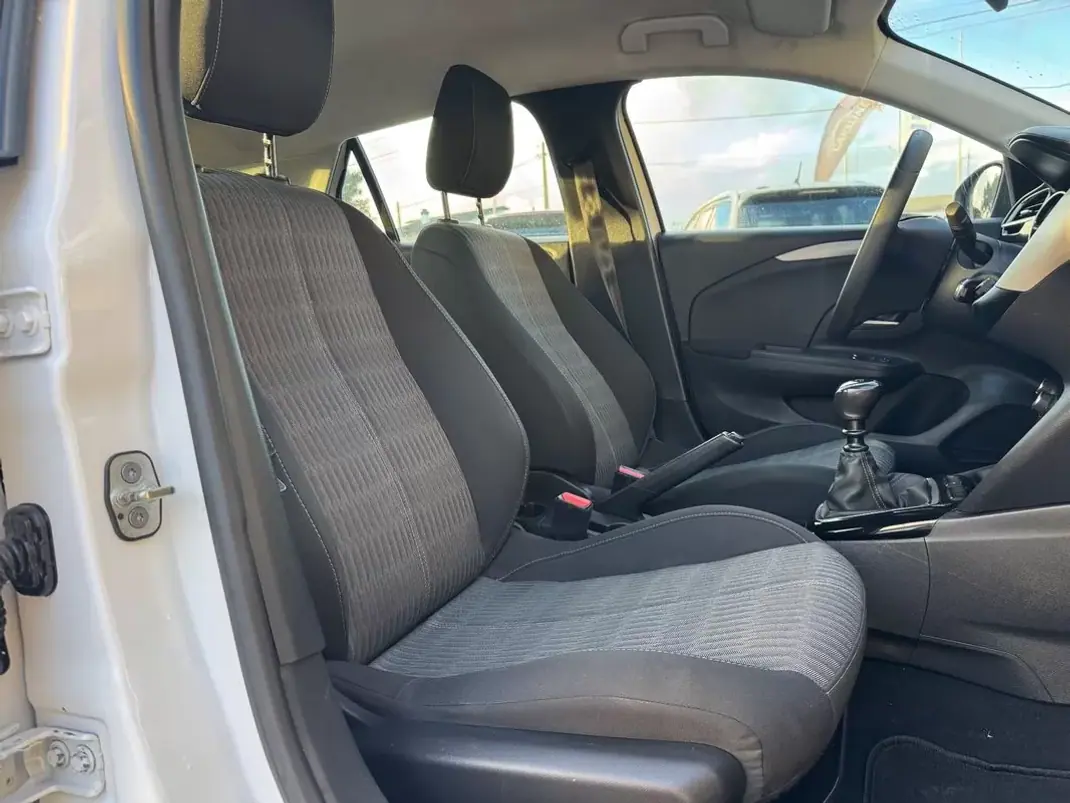 Opel Corsa 2021 - 12900 EUR, 114027 km - AUTO.MOTO.pt - 114027km - foto 18 de 22