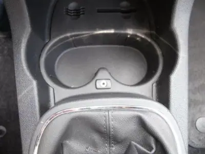 Opel Corsa 2010 - 6850 EUR, 217667 km - 217667km - foto 18 de 34