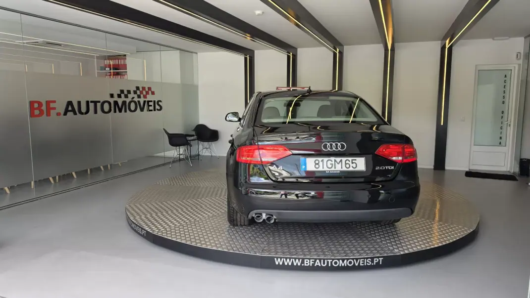 Audi A4 2008 - 9750 EUR, 235508 km - AUTO.MOTO.pt - 235508km - foto 15 de 51