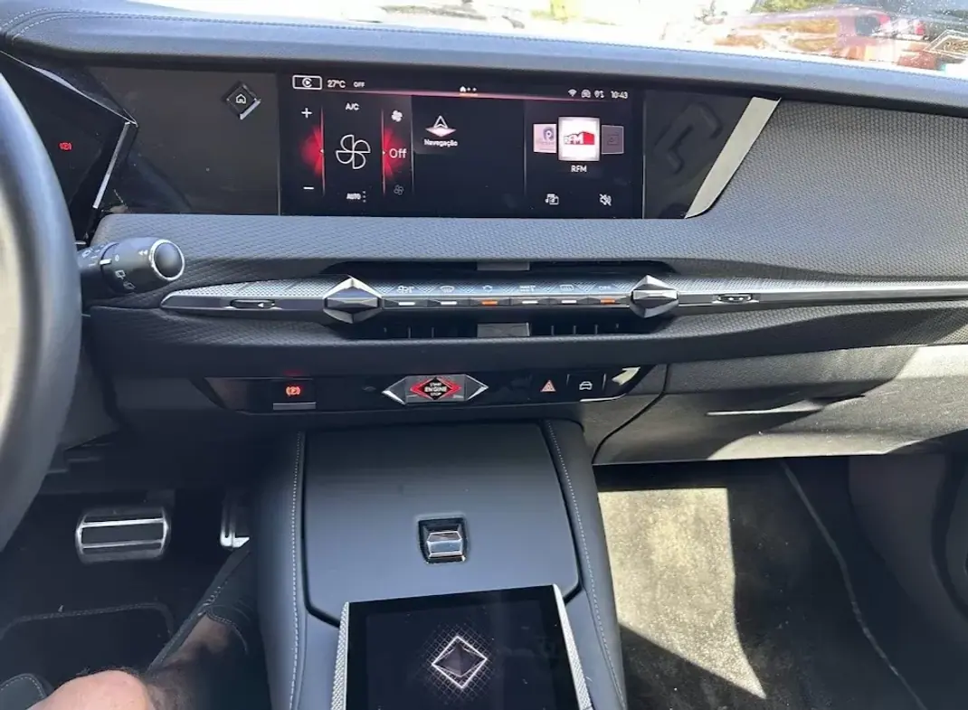 DS DS4 2022 - 25750 EUR, 41350 km - AUTO.MOTO.pt - 41350km - foto 14 de 21