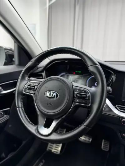 Kia e-Niro 2020 - 19750 EUR, 76000 km - 76000km - foto 16 de 22