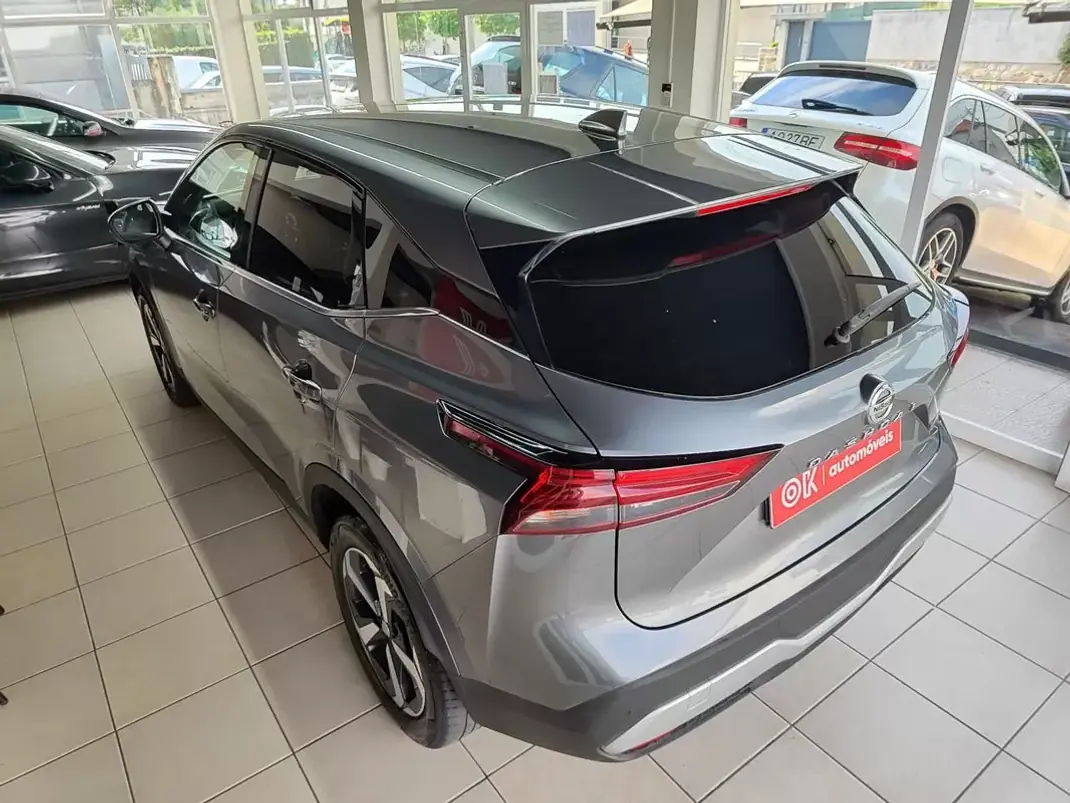 Nissan Qashqai 2022 - 20500 EUR, 63500 km - AUTO.MOTO.pt - 63500km - foto 9 de 39