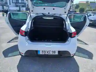 Renault Clio 2019 - 12400 EUR, 108847 km - 108847km - foto 2 de 15