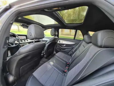 Mercedes-Benz E 220 2018 - 36980 EUR, 125000 km - AUTO.MOTO.pt - 125000km - foto 11 de 25