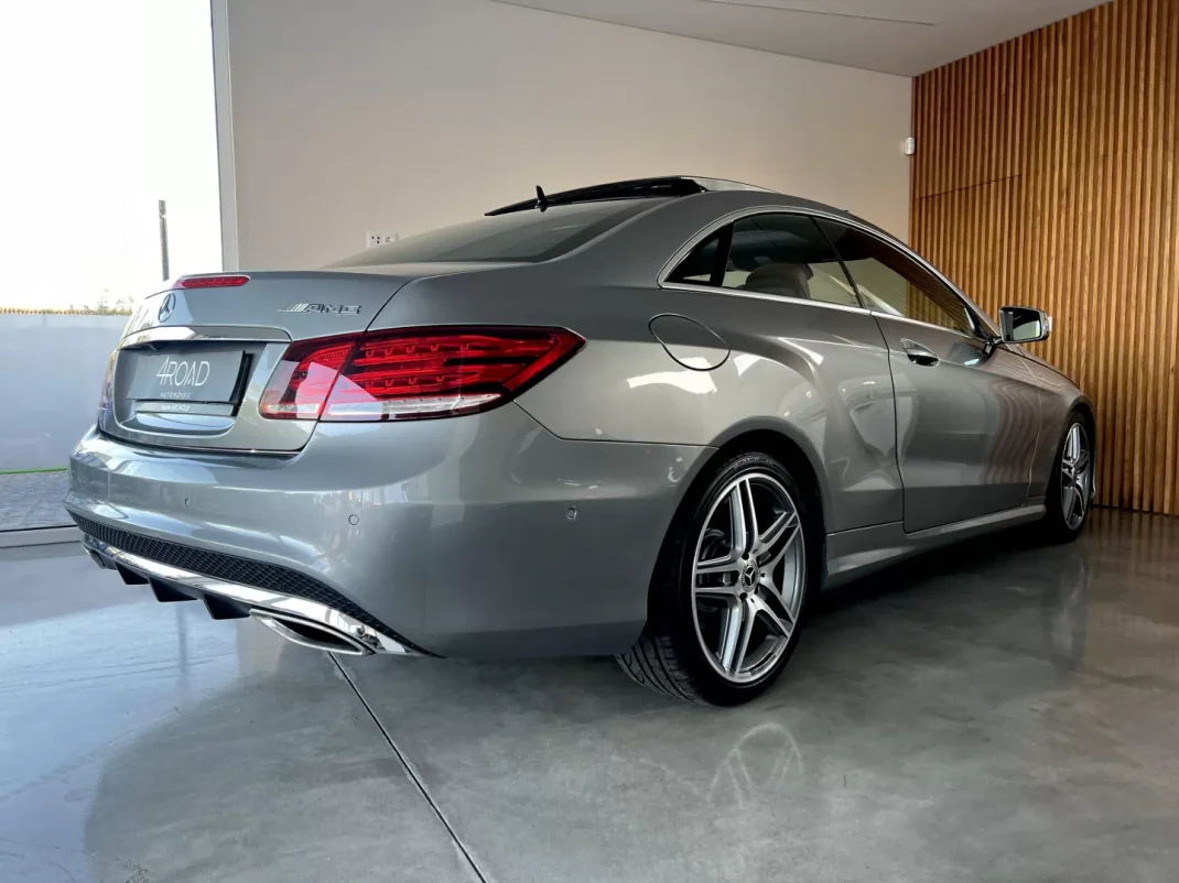 Mercedes-Benz E 220 2015 - 24999 EUR, 161900 km - AUTO.MOTO.pt - 161900km - foto 43 de 135