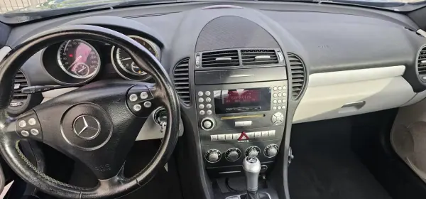 Mercedes-Benz SLK 200 2004 - 13900 EUR, 184741 km - AUTO.MOTO.pt - 184741km - foto 6 de 12