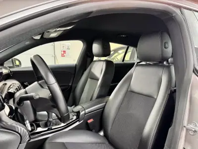 Mercedes-Benz CLA 180 2020 - 19950 EUR, 124000 km - AUTO.MOTO.pt - 124000km - foto 21 de 54