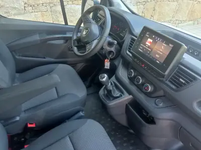Renault Trafic 2023 - 22990 EUR, 96500 km - AUTO.MOTO.pt - 96500km - foto 8 de 16