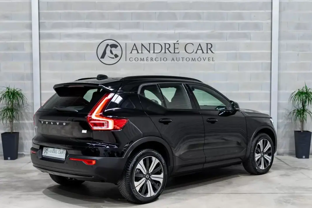 Volvo XC 40 2022 - 26950 EUR, 58976 km - AUTO.MOTO.pt - 58976km - foto 6 de 52