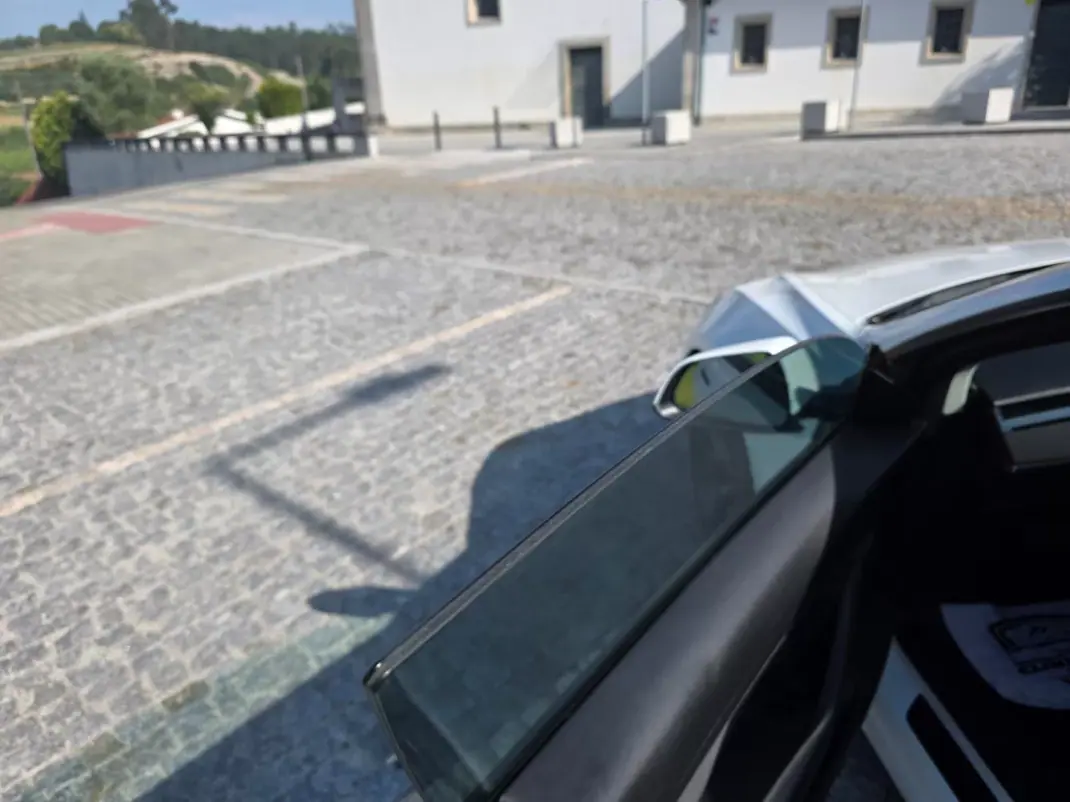 Tesla Model 3 2021 - 24990 EUR, 113300 km - AUTO.MOTO.pt - 113300km - foto 19 de 26