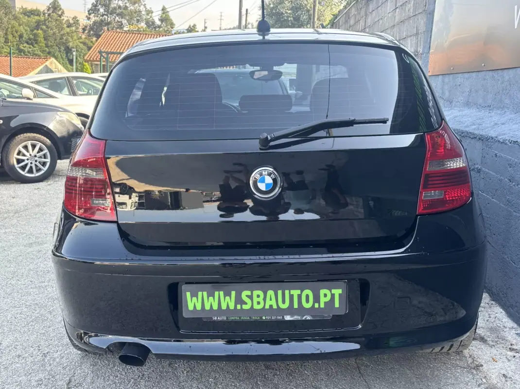 BMW 118 2008 - 7500 EUR, 350000 km - 350000km - foto 7 de 20
