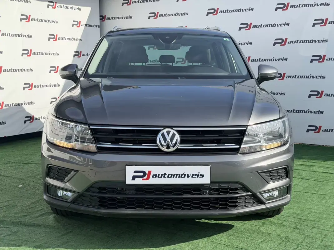 Volkswagen Tiguan 2017 - 19990 EUR, 165504 km - AUTO.MOTO.pt - 165504km - foto 3 de 21