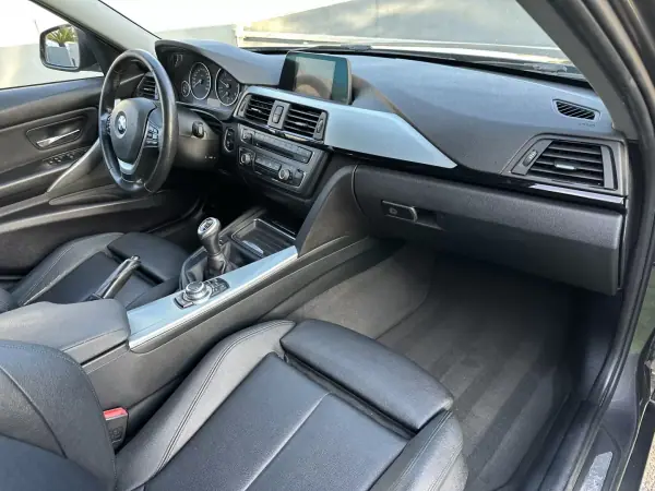 BMW 318 2014 - 12900 EUR, 178000 km - AUTO.MOTO.pt - 178000km - foto 60 de 65