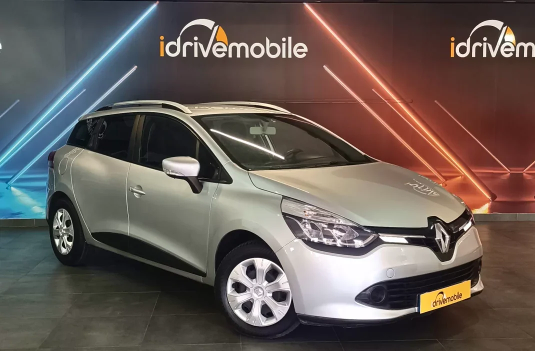 Renault Clio Break 2012 - 7500 EUR, 243550 km - AUTO.MOTO.pt - 243550km - foto 1 de 27