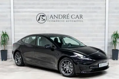 Tesla Model 3 2021 - 26450 EUR, 64959 km - AUTO.MOTO.pt - 64959km - foto 2 de 53