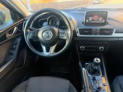 Mazda 3 2016 - 9800 EUR, 223000 km - AUTO.MOTO.pt - 223000km - foto 18 de 29