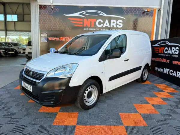 Peugeot Partner 2018 Diesel — 42 678 km · Faro Peugeot Partner 2018 Diesel