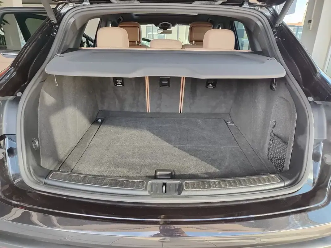 Porsche Macan 2024 - 84900 EUR, 20700 km - AUTO.MOTO.pt - 20700km - foto 16 de 41