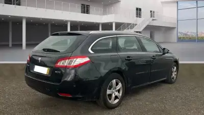 Peugeot 508 SW 2018 - 7999 EUR, 199950 km - AUTO.MOTO.pt - 199950km - foto 3 de 10