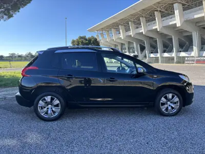 Peugeot 2008 2015 - 12490 EUR, 96500 km - AUTO.MOTO.pt - 96500km - foto 6 de 17